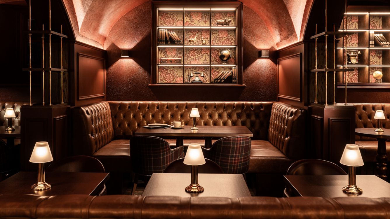 ak-kkyak--1757-bar-lounge-39807_Wide-Hor